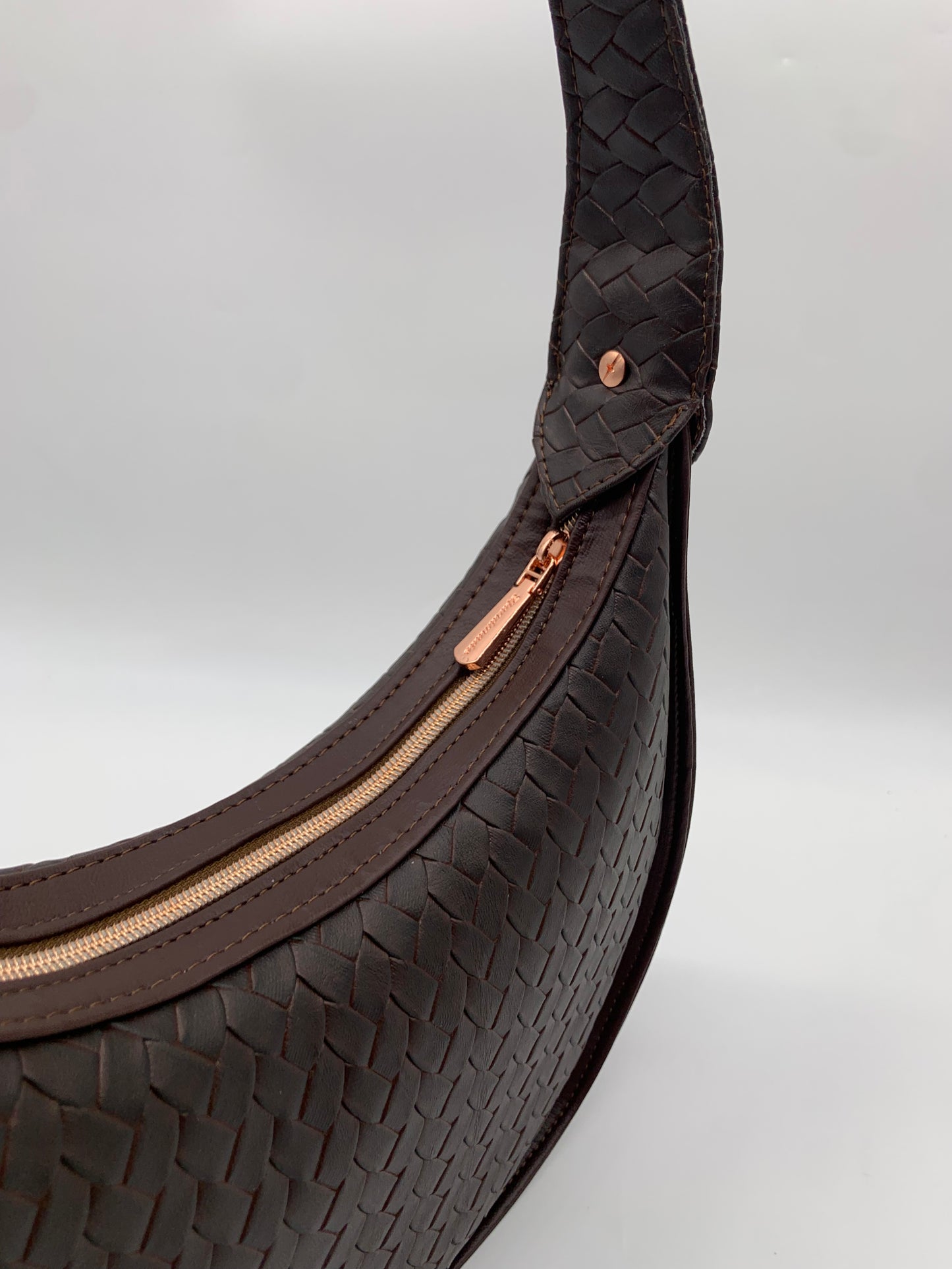 The Gale Luxe Hobo Bag - Espresso Weave - 20” STRAP