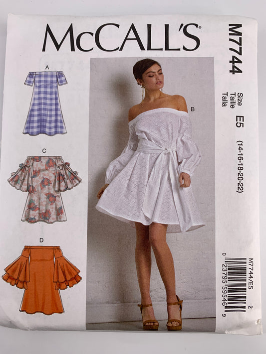 Mccall’s M7744